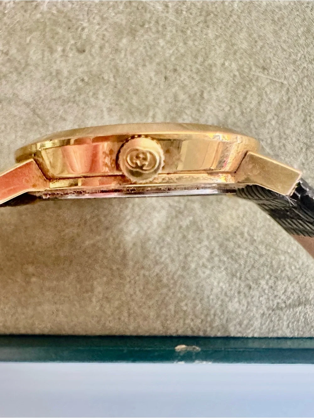 Gucci Gold Plated Women’s Timepiece